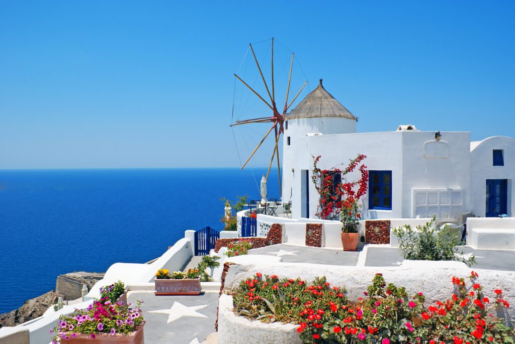 6 Hours Private Sightseeing Tour of Santorini