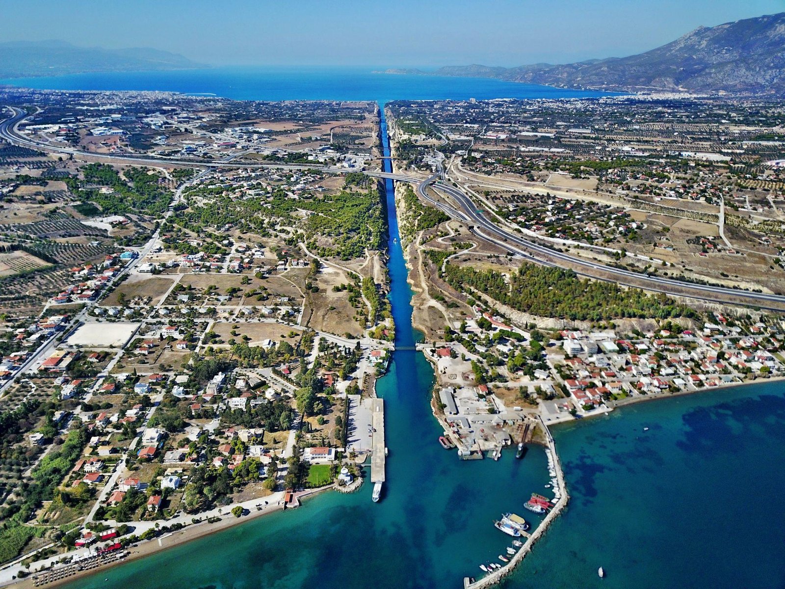 Corinth Canal and Ancient Corinth Tour from Athens