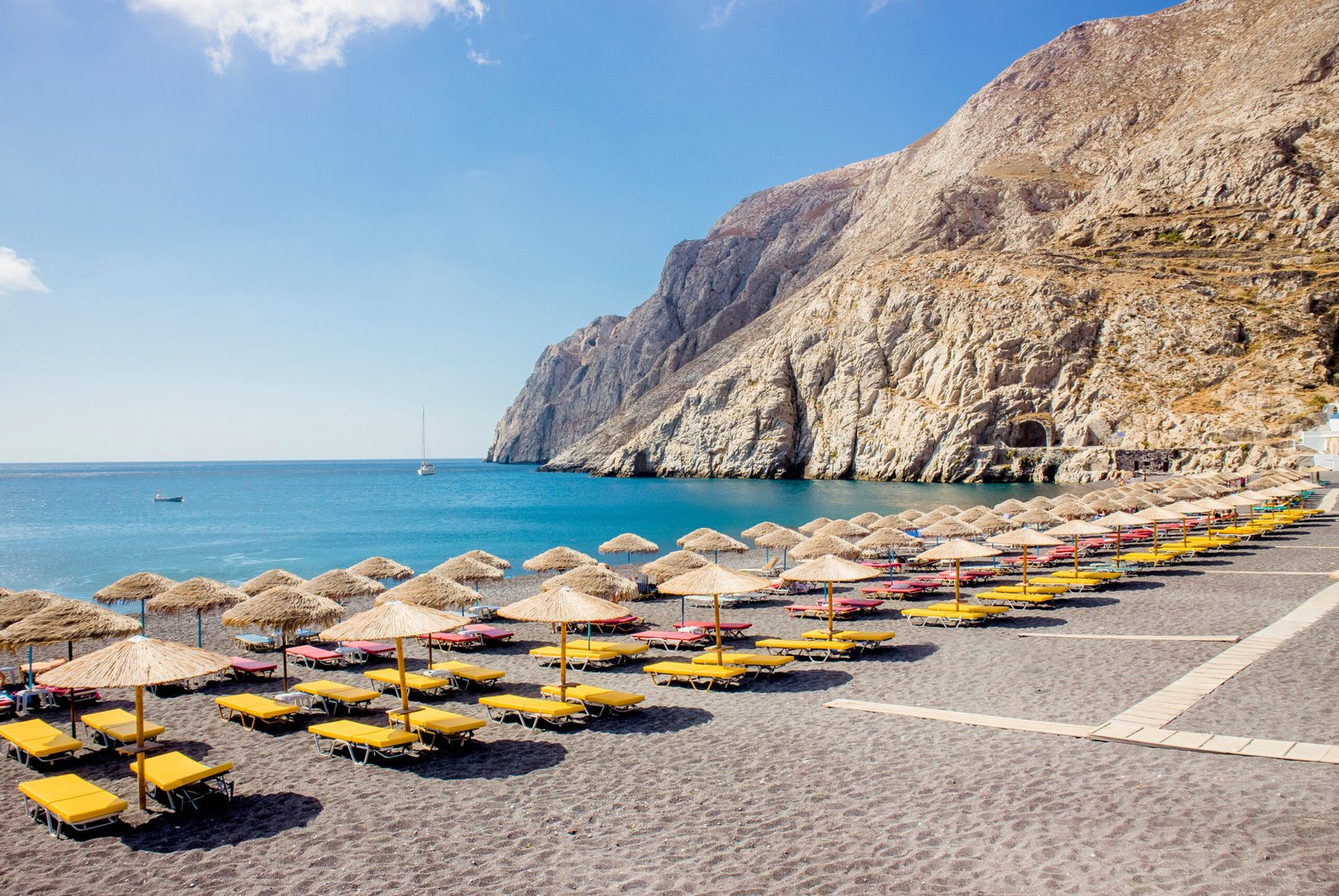 Direct transportation from Santorini Airport to Kamari and the surrounding area.Direct transportation from Santorini Airport to Kamari and the surrounding area.